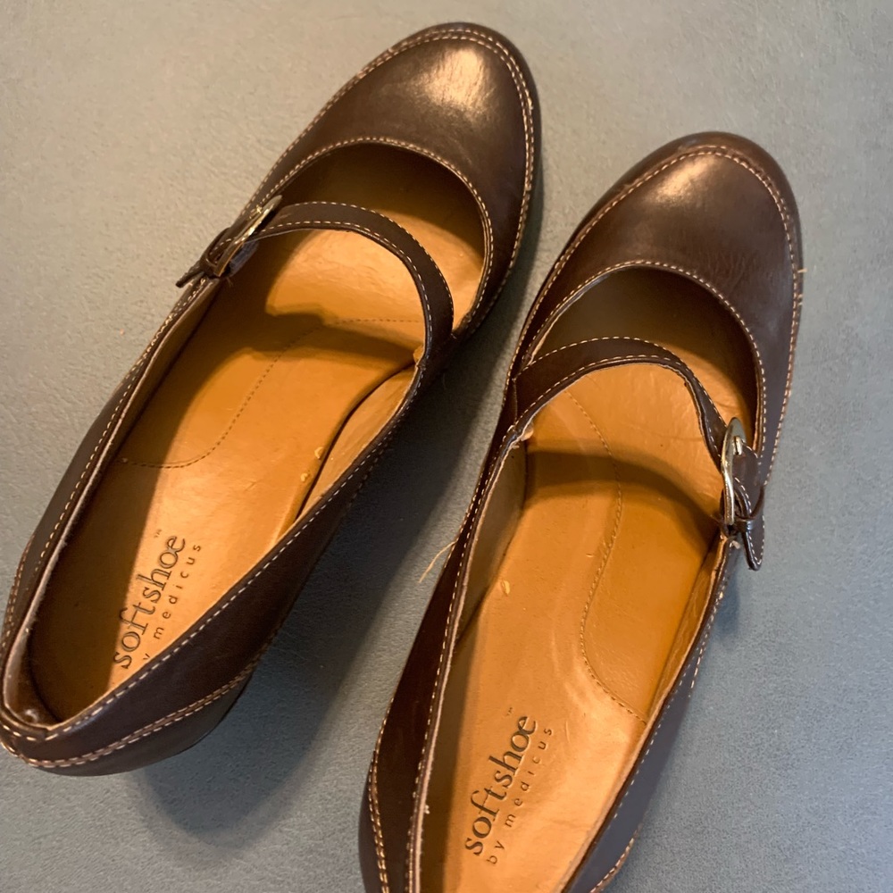 Soft Shoe by Medicus (Brenda) size 7.5 dark brown